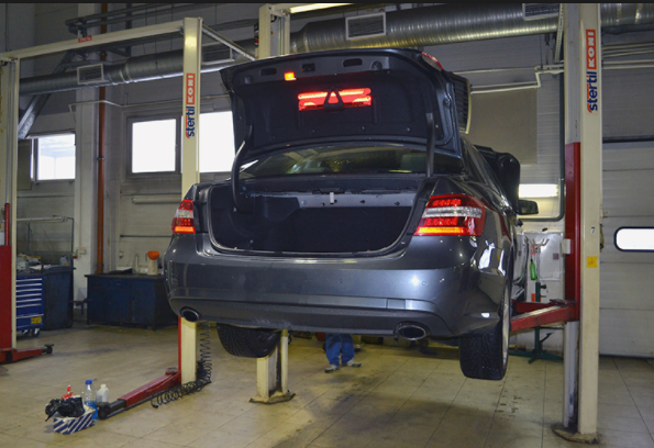 Замена амортизаторов Mercedes