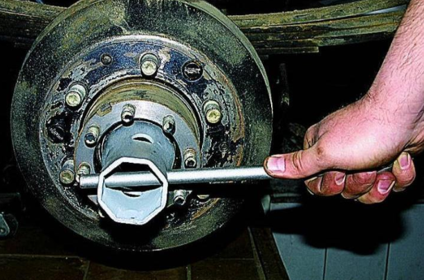 Замена ступичного подшипника Газ
